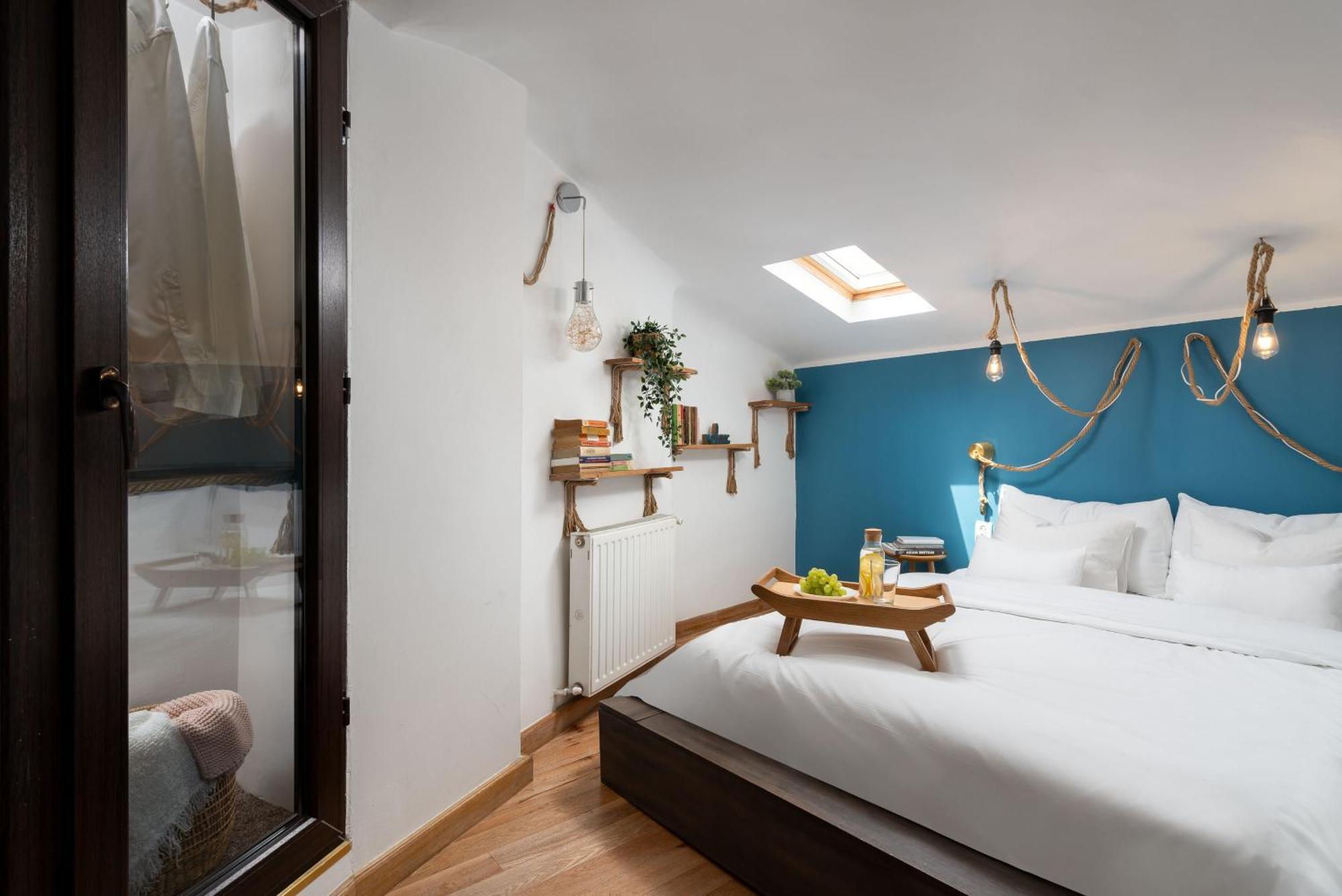 Downtown Home With Terrace By Urbanesq Boekarest Buitenkant foto
