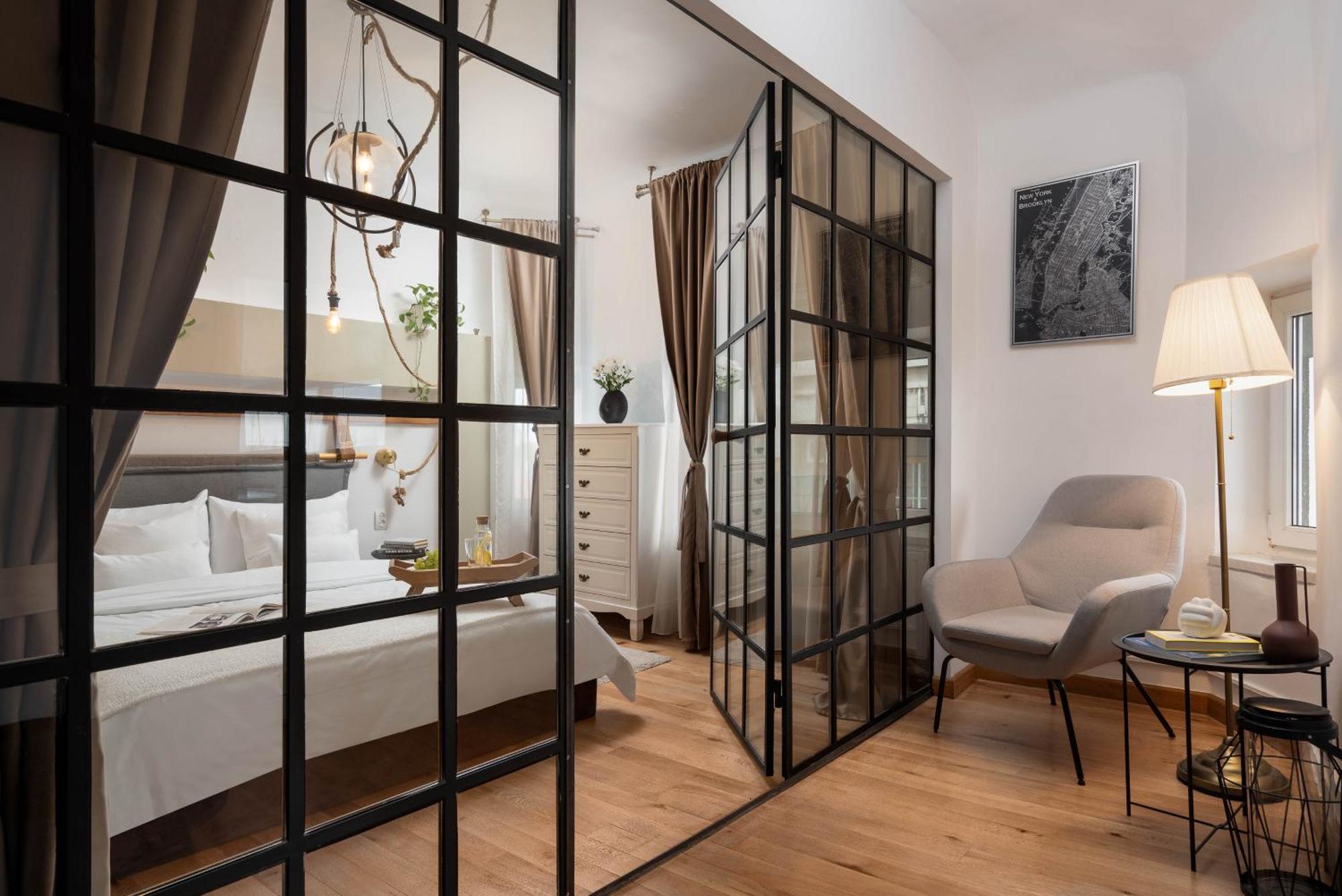 Downtown Home With Terrace By Urbanesq Boekarest Buitenkant foto